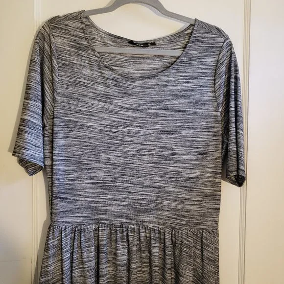 EUC women's Apt. 9 dress - Picture 6 of 7